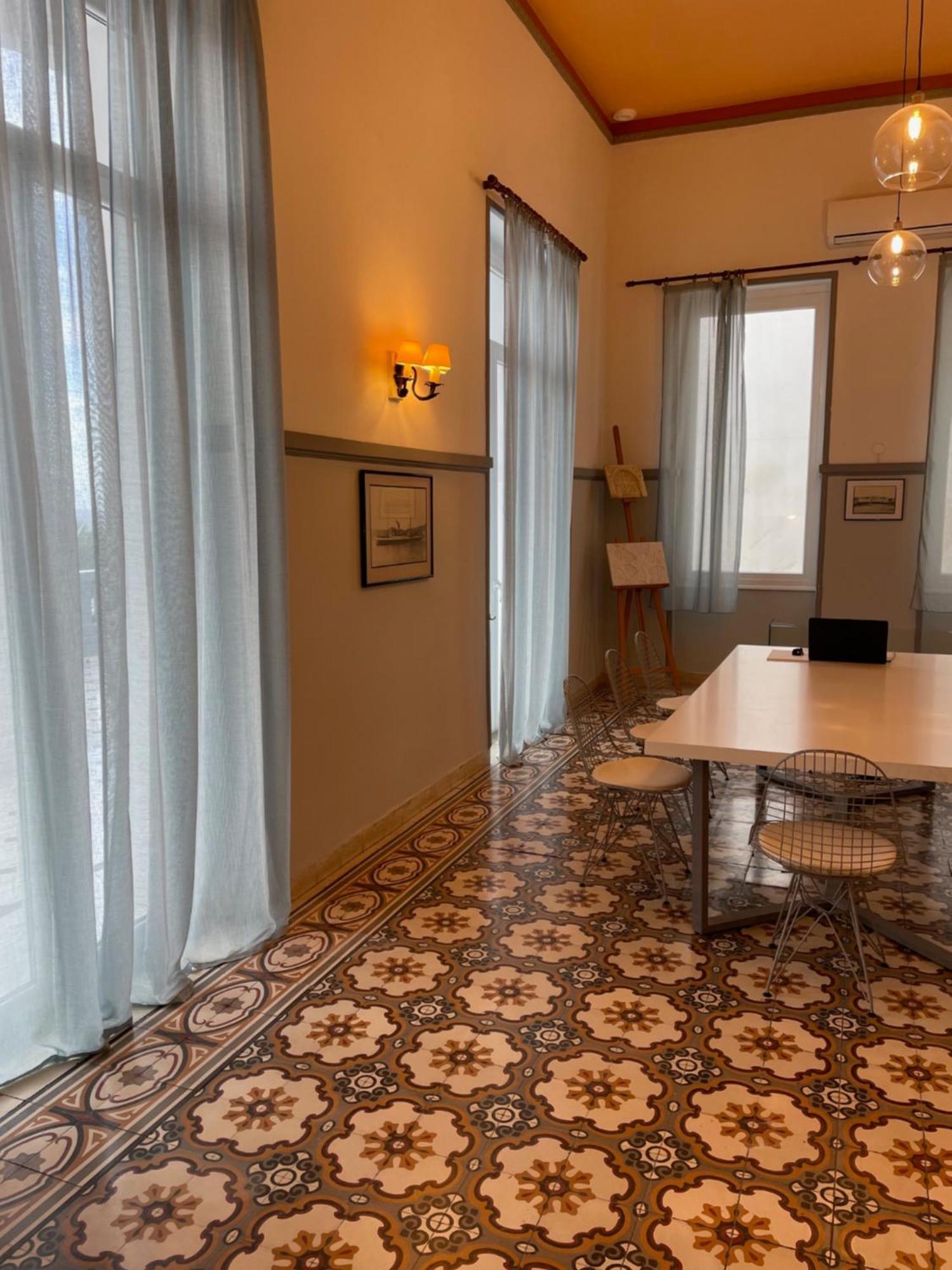 Tinion Urban Hotel Тинос Екстериор снимка
