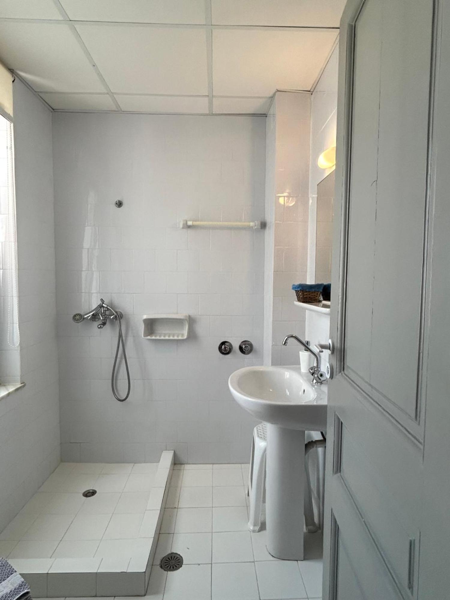 Tinion Urban Hotel Тинос Екстериор снимка
