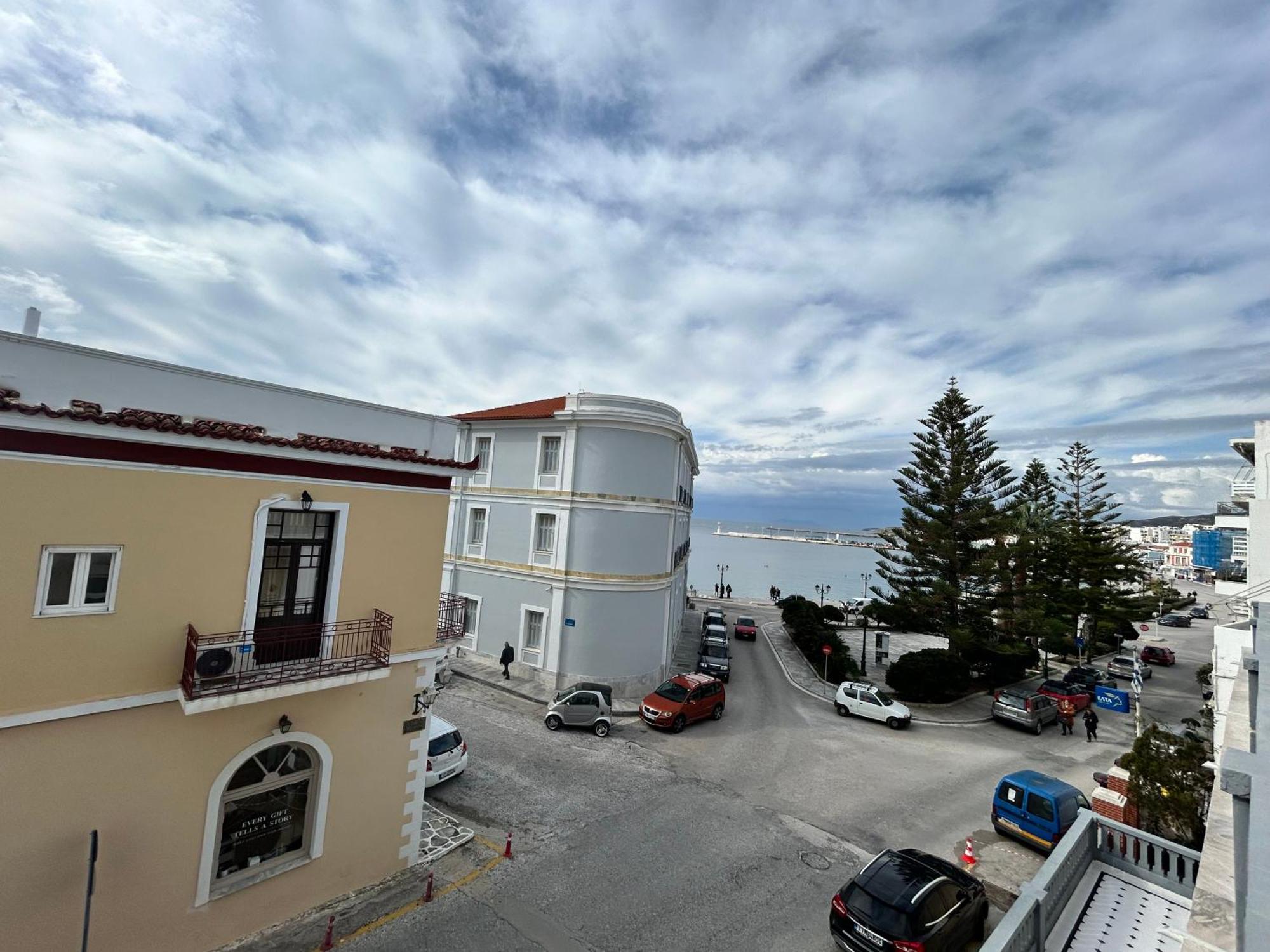Tinion Urban Hotel Тинос Екстериор снимка
